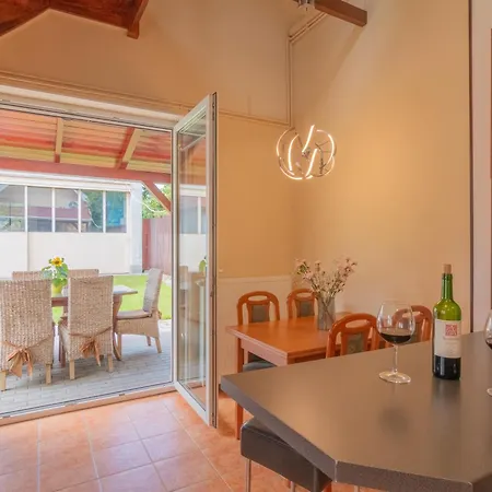 D12 Apartment *